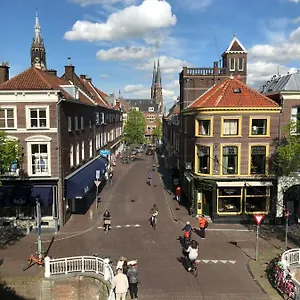1637 Bed & Breakfast Delft